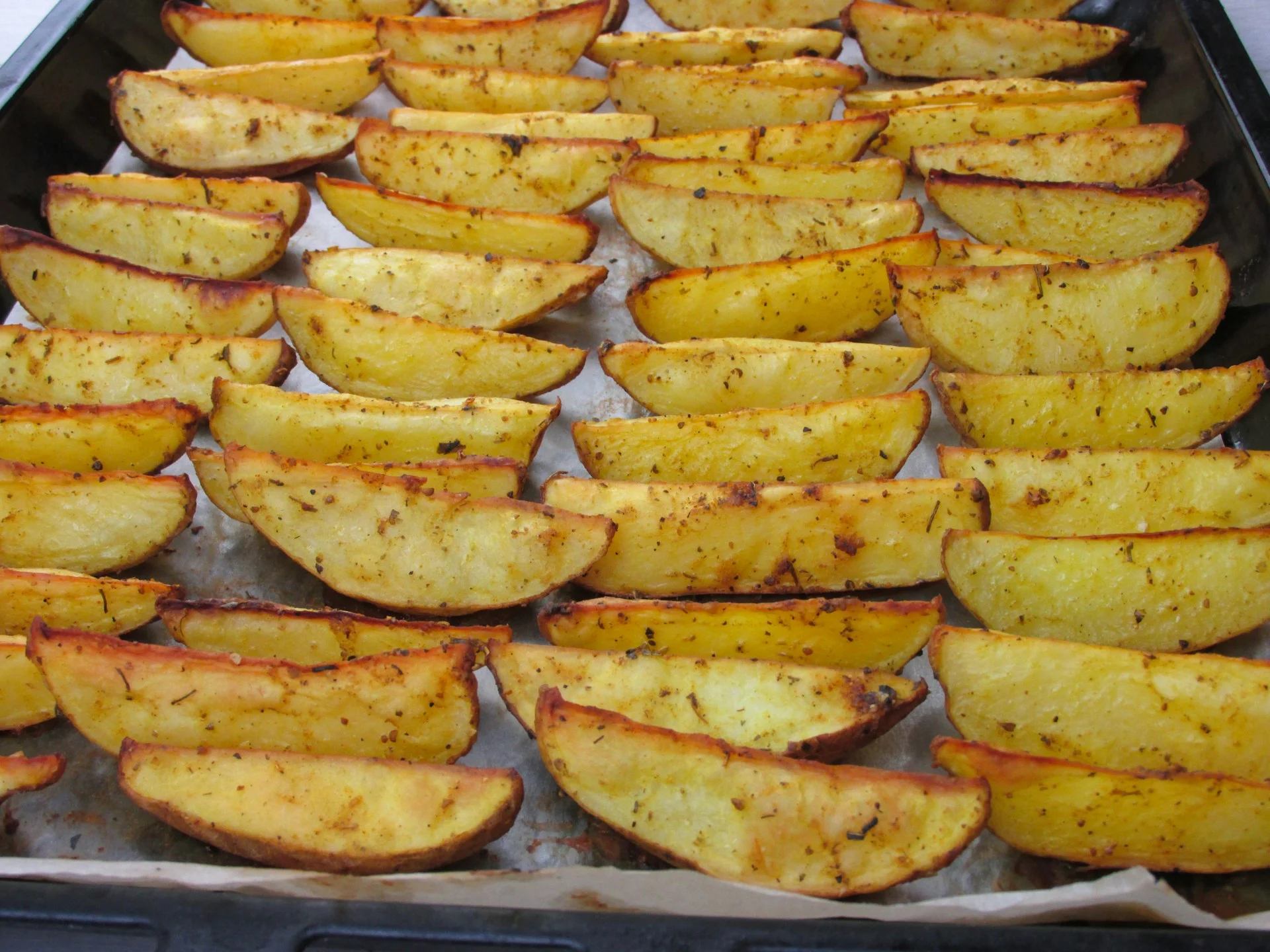 Russet potato Nutrition Facts. Roasted Potato wedges.